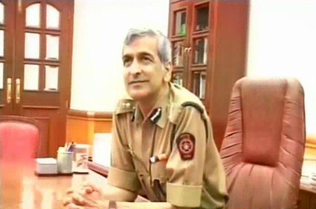 26/11 report: Panel slams Gafoor, but govt stands by him