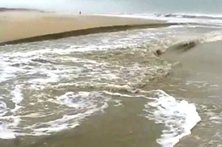 Heavy rains lash Orissa, Saurashtra Heavy rains lash Orissa, Saurashtra