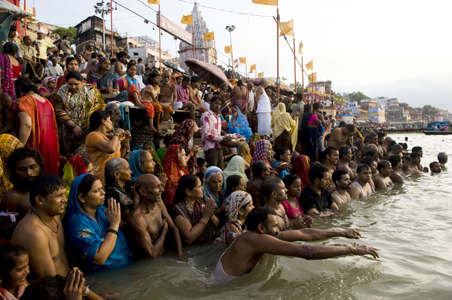 1 dead, 13 injured in stampede at Varanasi ghat