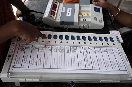 EC rejects BJP charge about EVM malfunction