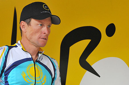 Armstrong puts pressure on Contador