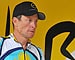 Armstrong puts pressure on Contador