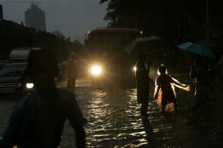 Mumbai battles rain again; trains, flights disrupted