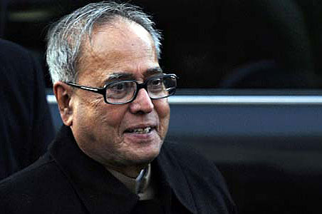 Pranab presents Union Budget 2009-10 in Parliament