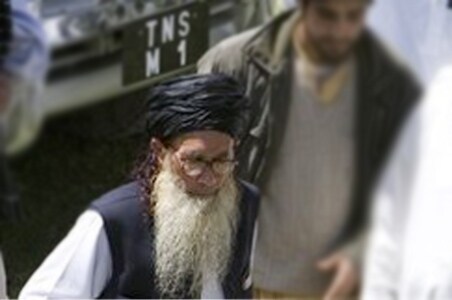 Pak: Pro-Taliban cleric Sufi Muhammad held