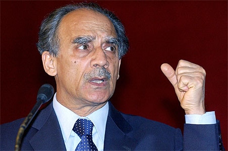 Rajnath is like Alice in Blunderland: Shourie