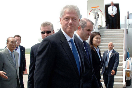 Obama telephones Bill Clinton to say thank you