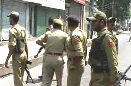 Two cops killed in twin attacks in Srinagar