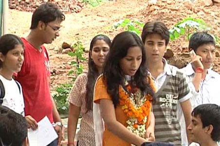 DUSU polls today; main candidates missing