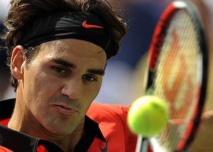 Federer Express cruises into second round of US Open