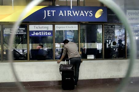 363 Jet pilots "fall sick", chaos for passengers