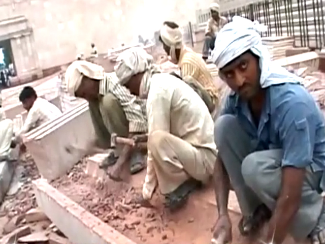 SC questions economics of Maya's statues