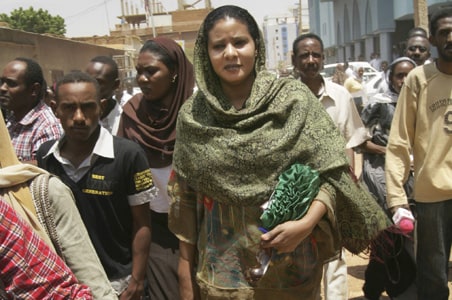 Sudan's Lubna Hussein prefers jail over apology