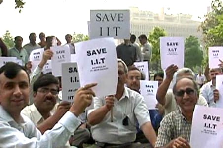 IIT professors on hunger strike today over pay hike