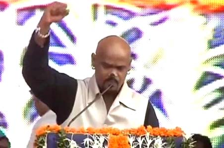 Maharashtra polls: Kambli joins the fray