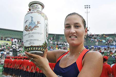 Peer beats Brianti in Guangzhou final