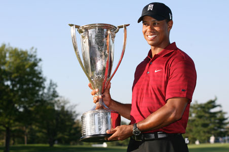 Tiger cruises to victory in BMW Championship