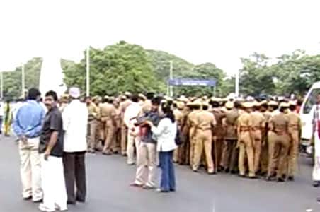Tamil Nadu: Film stars vs journalists Tamil Nadu: Film stars vs journalists