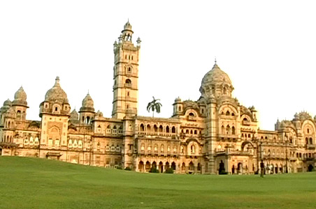 Heritage palace ruined in Vadodara