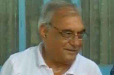 Governor asks Hooda to prove majority in a week