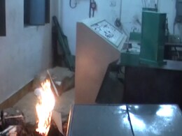 Naxals on major offensive in Bihar, Jharkhand Naxals on major offensive in Bihar, Jharkhand