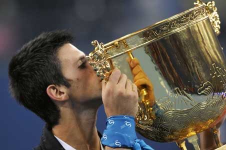 Djokovic beats Cilic to win China Open
