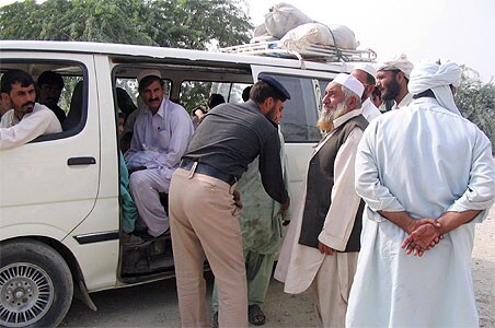 Pak crackdown: 100 terror suspects arrested
