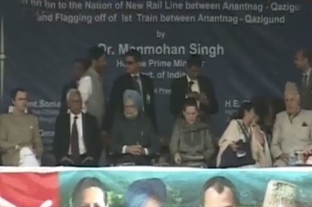 Prime Minister reaches out to Kashmir Prime Minister reaches out to Kashmir