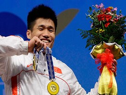 Lu Xiaojun breaks world record Lu Xiaojun breaks world record