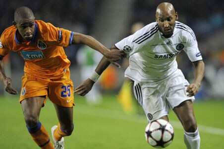 Anelka hoping to pen new Chelsea deal