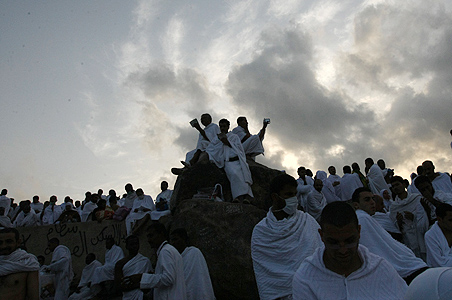 Saudi floods kill 77 while Muslims perform Haj