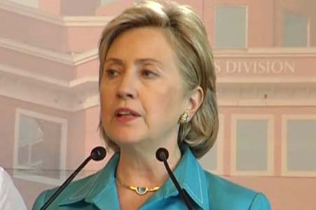 US encourages India, Pak to get back to dialogue: Clinton