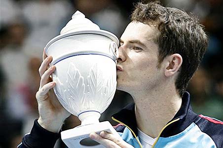 Murray beats Youzhny to win Valencia Open