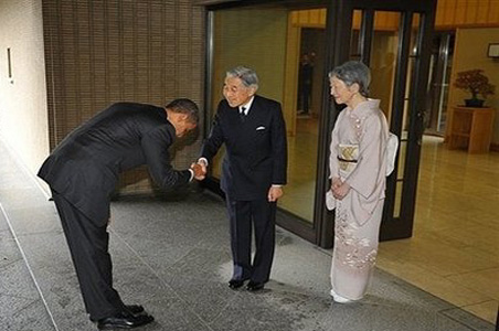 Outrage in Washington over Obama's Japan bow