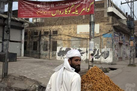 Pakistani politics: Anti-Americanism peaks Pakistani politics: Anti-Americanism peaks