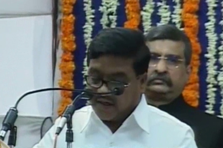 R R Patil back as Maharashtra home minister