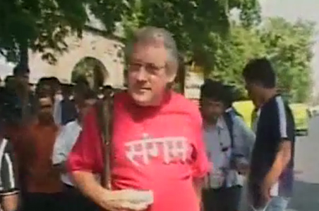 German seeks royalty for Gandhian items