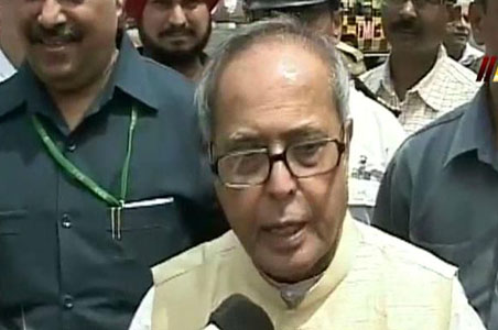 India's deficit not sustainable: Pranab Mukherjee