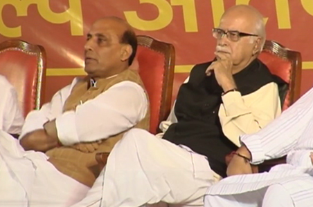 It's Rajnath vs Advani; Saffron Parivar divided