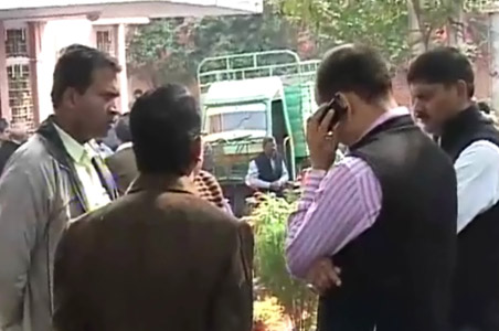 Uttar Pradesh: Senior bureaucrat commits suicide