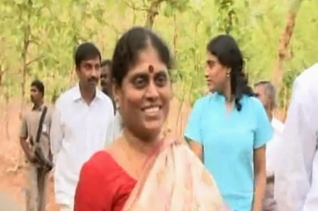 YSR's wife to contest from his constituency?