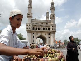 Charminar, Hyderabad's Symbol, Damaged As Chunk Of Pillar Falls Charminar, Hyderabad's Symbol, Damaged As Chunk Of Pillar Falls