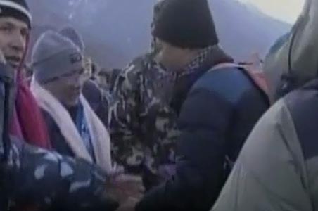 Nepal cabinet meets on Everest base camp