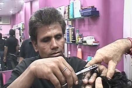 Unique hairdresser of Bhopal
