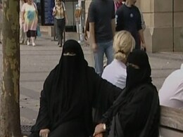 France inches closer to burqa ban France inches closer to burqa ban