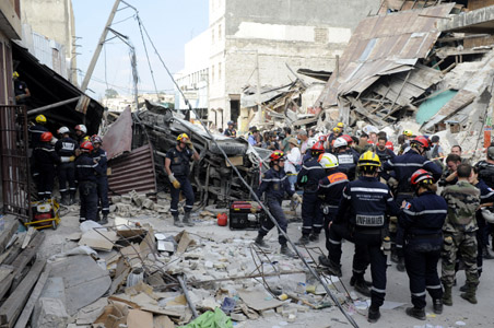 Haiti girl saved from rubble after 15 days