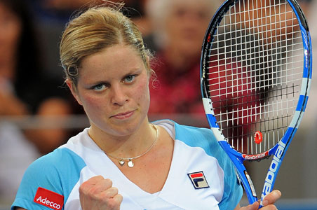 Clijsters continues comeback momentum