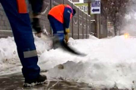 Europe grapples with harsh winter weather