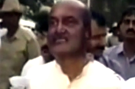 Muthalik's face blackened ahead of V-Day