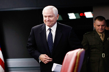 US has never propped up India: Gates